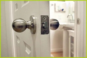 Expert Locksmith Services Glenolden, PA 610-235-0680 Expert Locksmith Services Glenolden, PA 610-235-0680 - 14-unlock-door