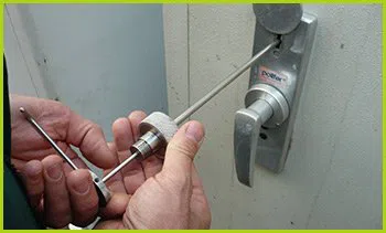 Expert Locksmith Services Glenolden, PA 610-235-0680 Expert Locksmith Services Glenolden, PA 610-235-0680 - 15-emergency-locksmiths