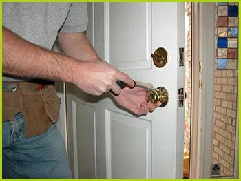 Expert Locksmith Services Glenolden, PA 610-235-0680 - 9-locks-change